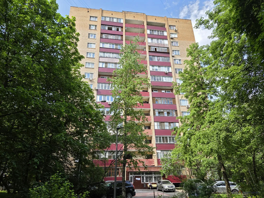 Продажа торгового помещения, Кронштадтский б-р. - Фото 1
