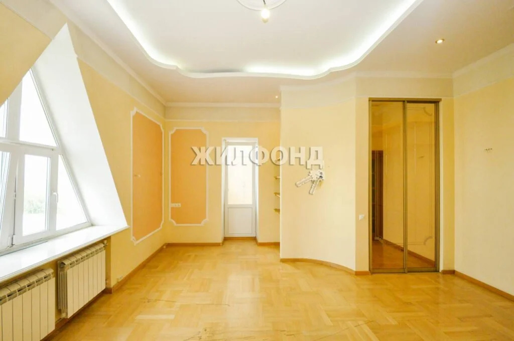 Продажа квартиры, Новосибирск, ул. Ватутина - Фото 1