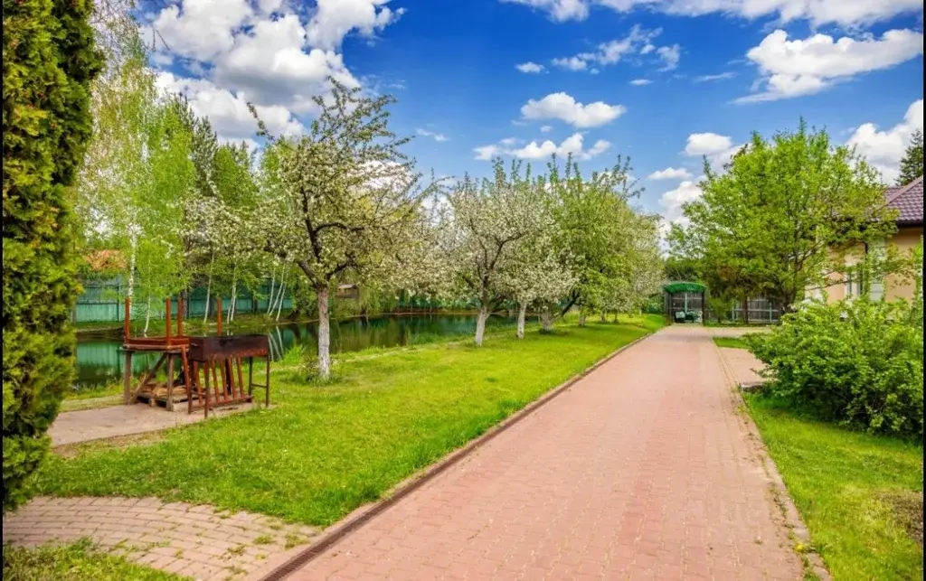 Продам уникальную усадьбу с сoбствeнным проточным водоёмом - Фото 8