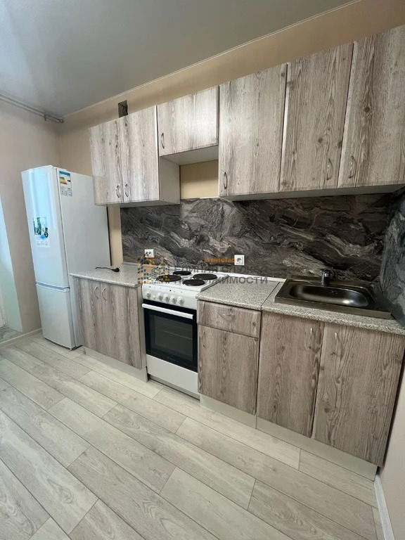 Аренда квартиры, Уфа, улица Генерала Ишбулатова - Фото 1