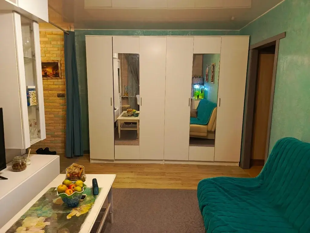 Трешка в 2х км от Гатчины по цене 1 к.квартиры - Фото 2
