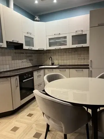 Квартира с полной комплектацией! Свободна юридически и физически! - Фото 3