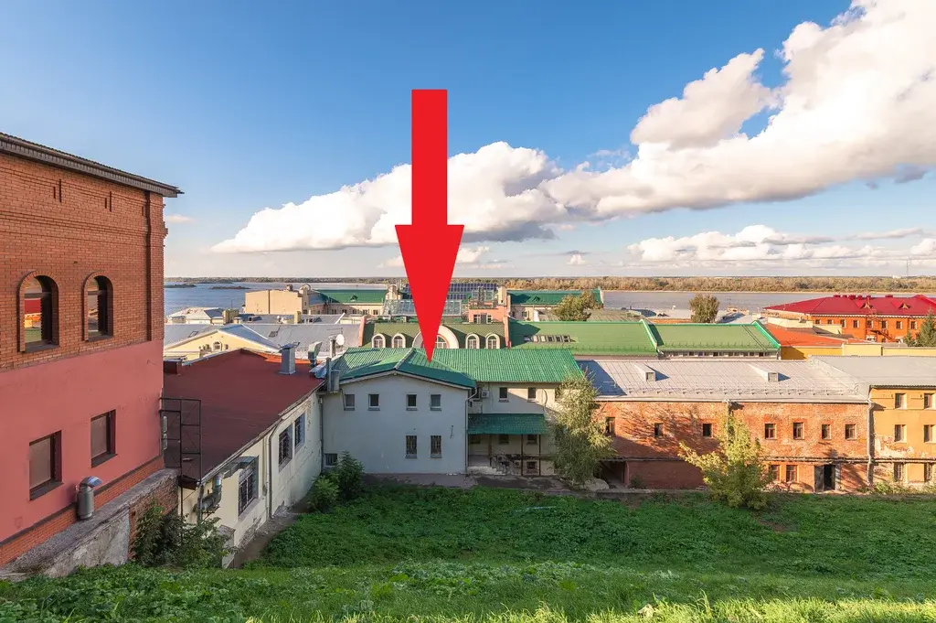 Продаю здание у Кремля по лучшей цене! - Фото 0