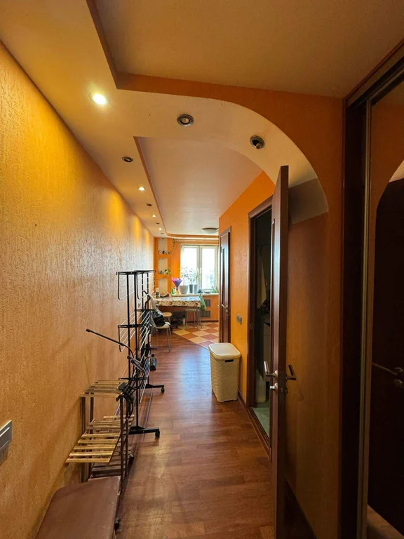 Продам 1-комн. квартиру 40 кв.м. - Фото 0