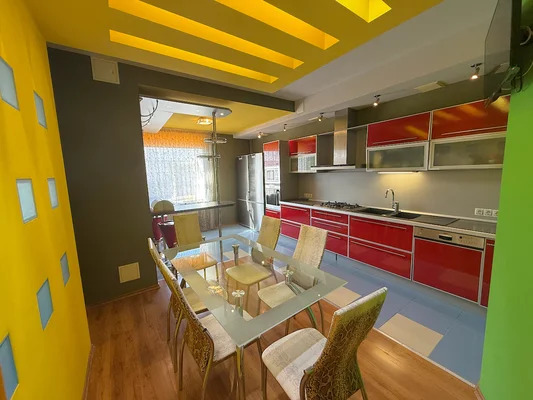 Продам трехкомнатную (3-комн.) квартиру, Коминтерна ул, 127, Нижний... - Фото 2