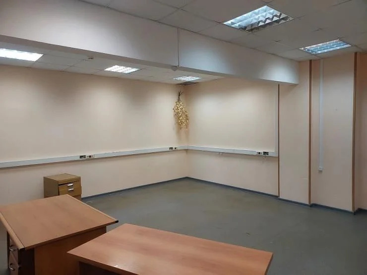 Продается здание 1795 м2 с земельным участком - Фото 0