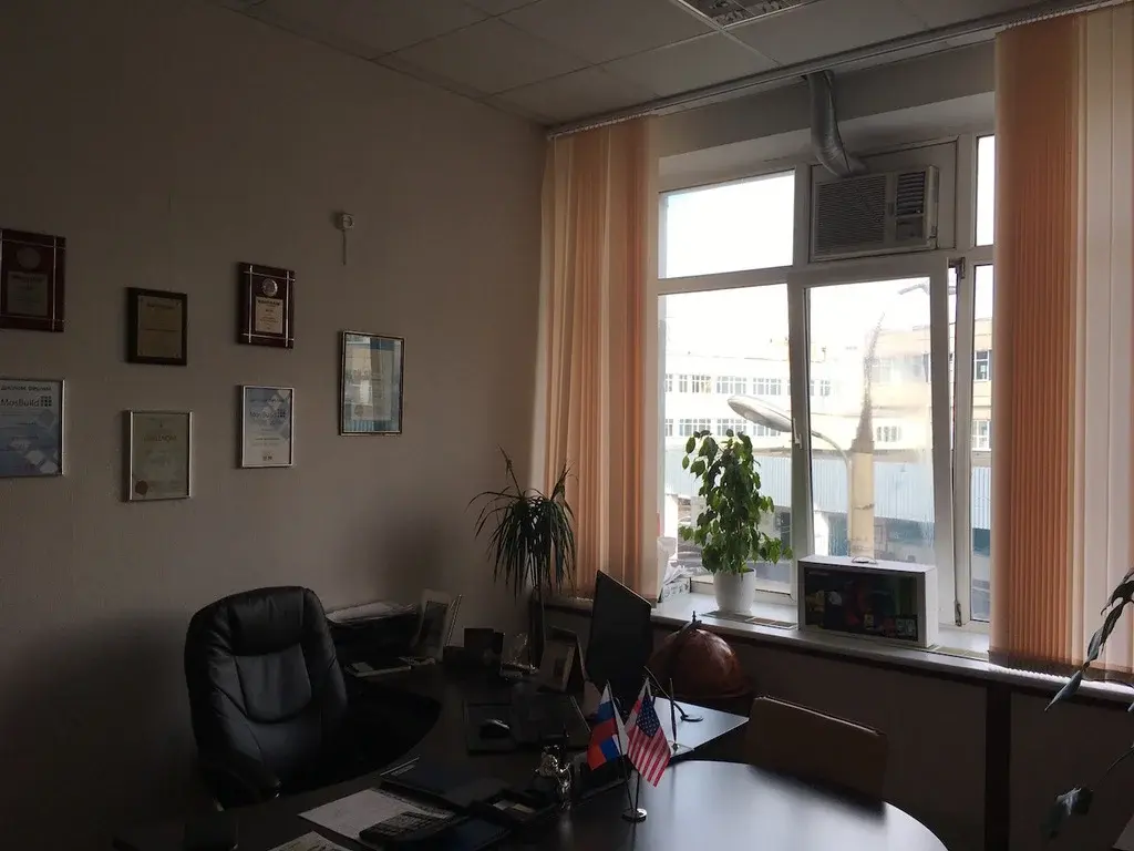 М.Полежаевская 10 м.п .5-Магистральная д.10А . На 3/4 сдается 102 кв.м - Фото 2