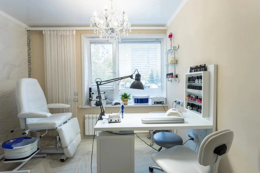 Продается действующий салон красоты "Черная кошка" 103 м2 - Фото 9