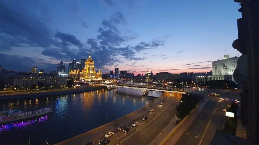 Продаётся 3-комн. квартира в Москве, новый Арбат - Фото 0