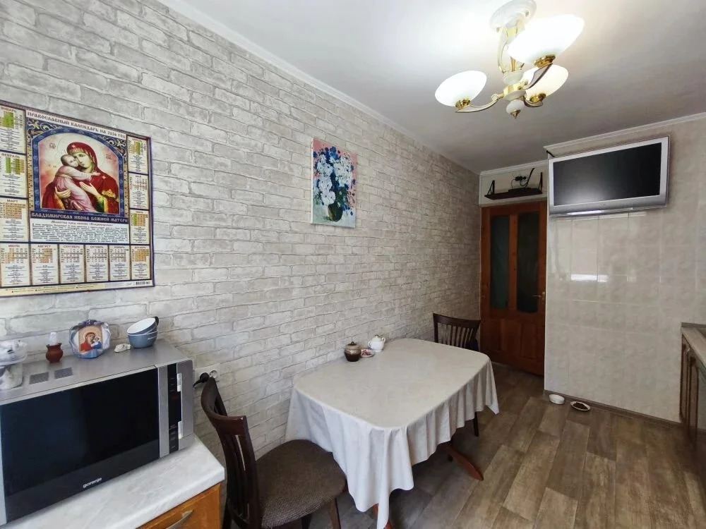 Продажа квартиры, Черноморский, улица Новая - Фото 3