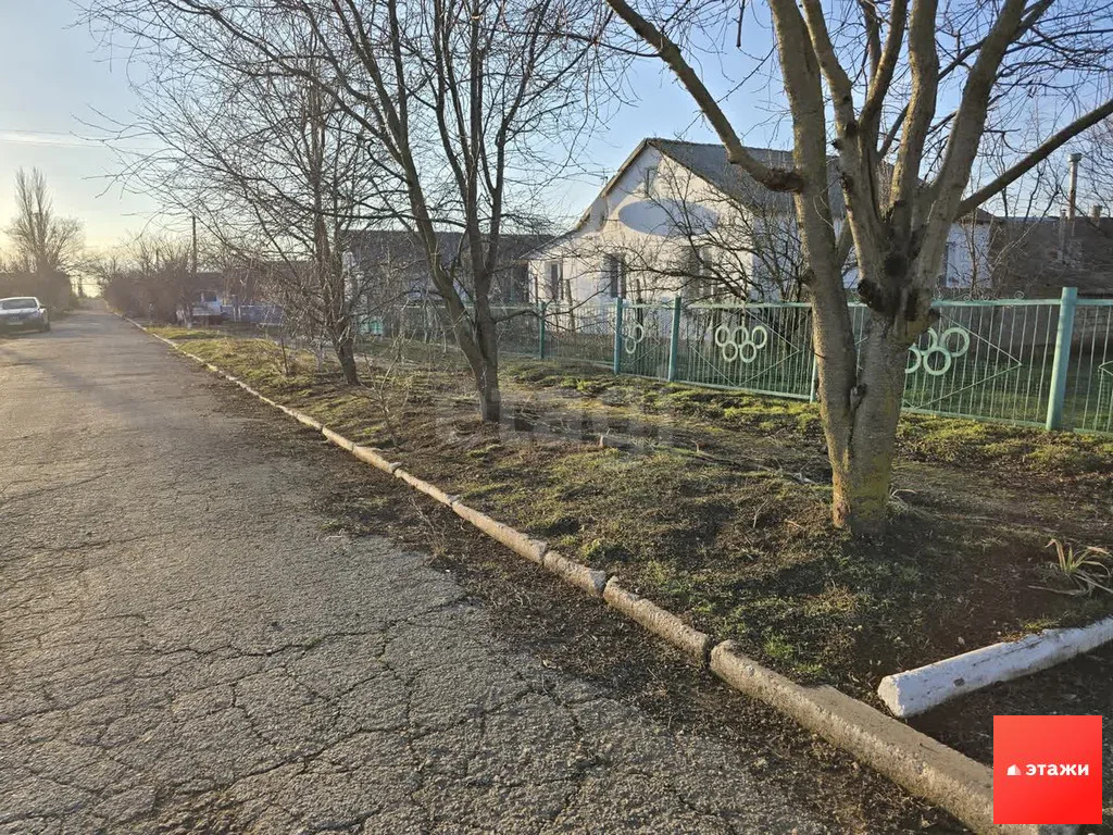 Продажа дома, Геройское, Сакский район, ул. 9 Героев - Фото 1