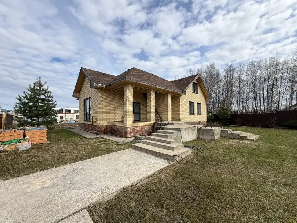 Дом 189,6 м2 на участке 12,9 сот. - Фото 1