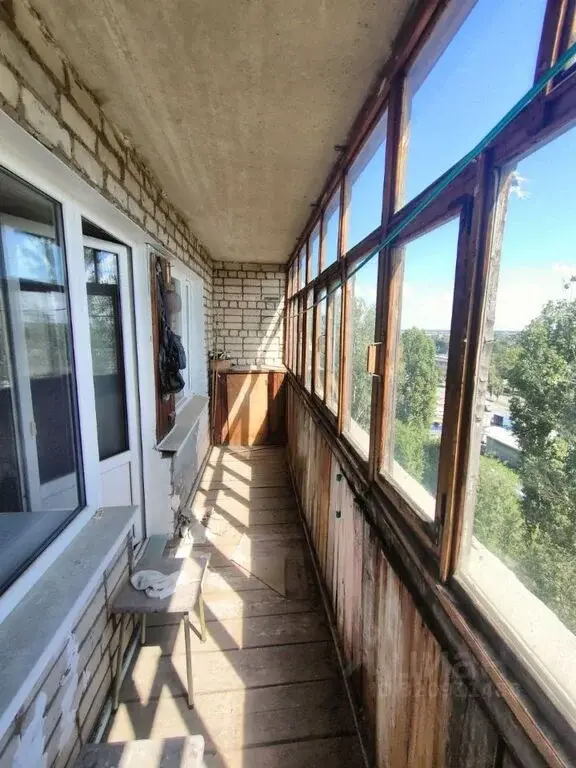 Купить недорогую двухкомнатную квартиру 50 кв.м  с лифтом в Балаково - Фото 4