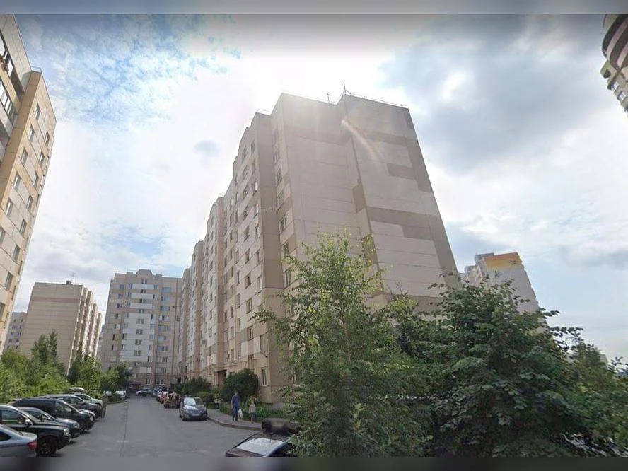 Срочная продажа! Продам 2-комн. квартиру 60.9 кв.м. - Фото 0