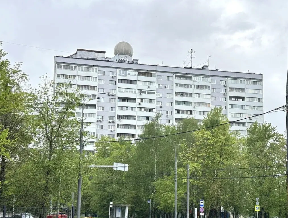 Продажа трехкомнатной квартиры 77.0м Мосфильмовская ул., 74, Москва, ... - Фото 0