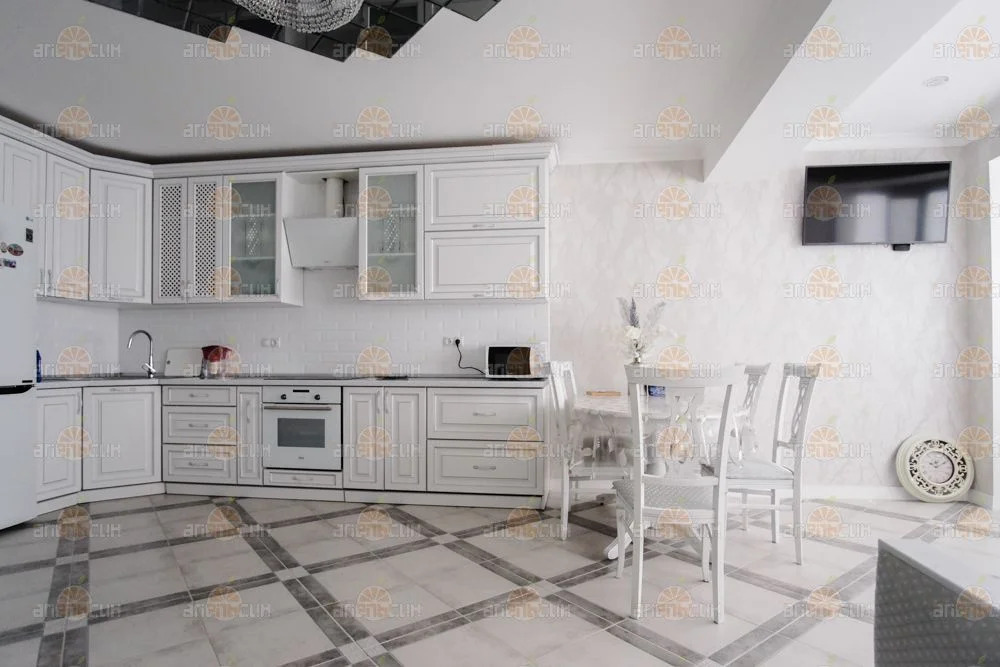 2-комн. квартира - Фото 2