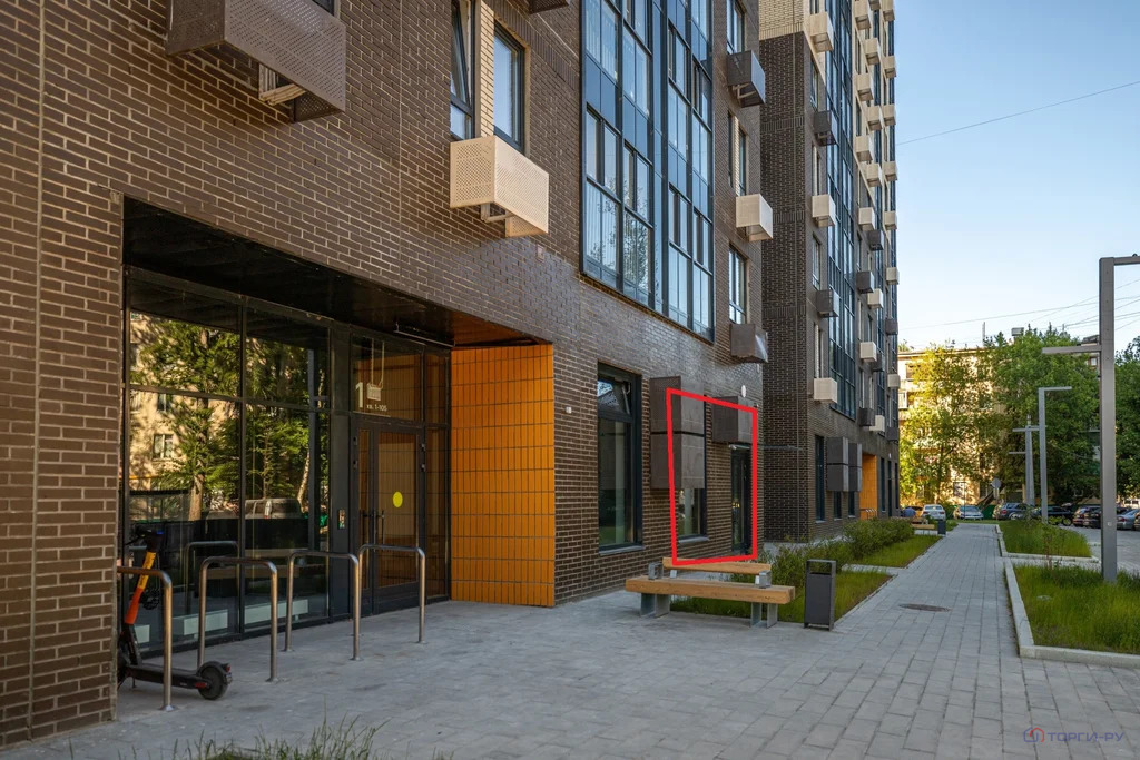 Продажа торгового помещения, Кронштадтский б-р. - Фото 2