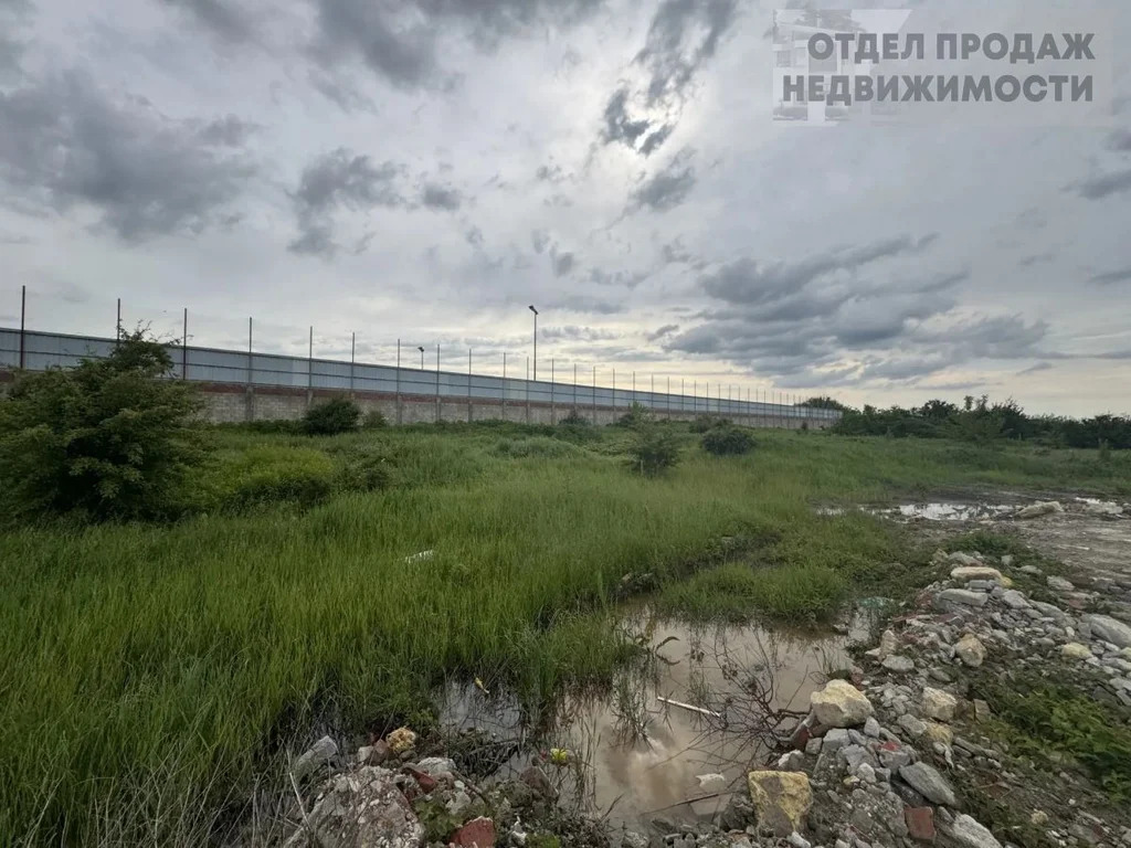 Большой участок в городе - Фото 1