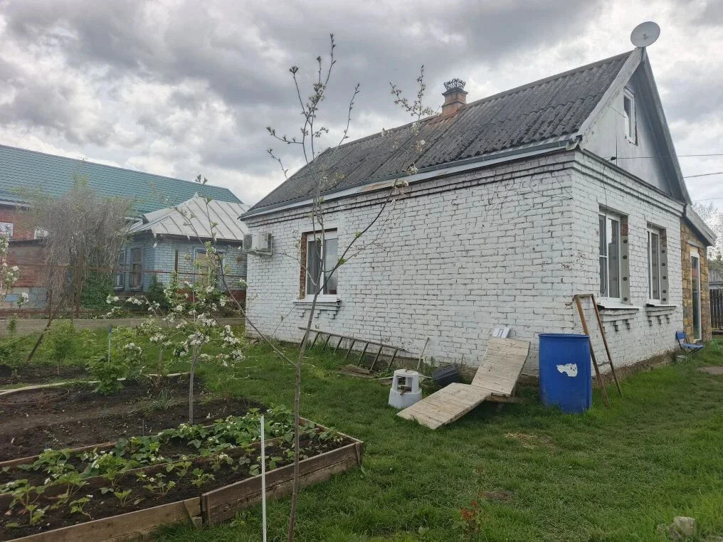Продажа дома, Новодмитриевская, Северский район, ул. Красная - Фото 1