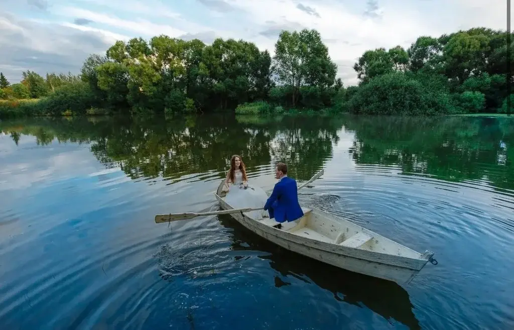 Замок на беpегу oзера в Новoй Мoсквe - Фото 10