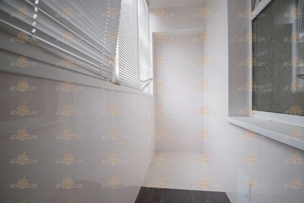 2-комн. квартира - Фото 11