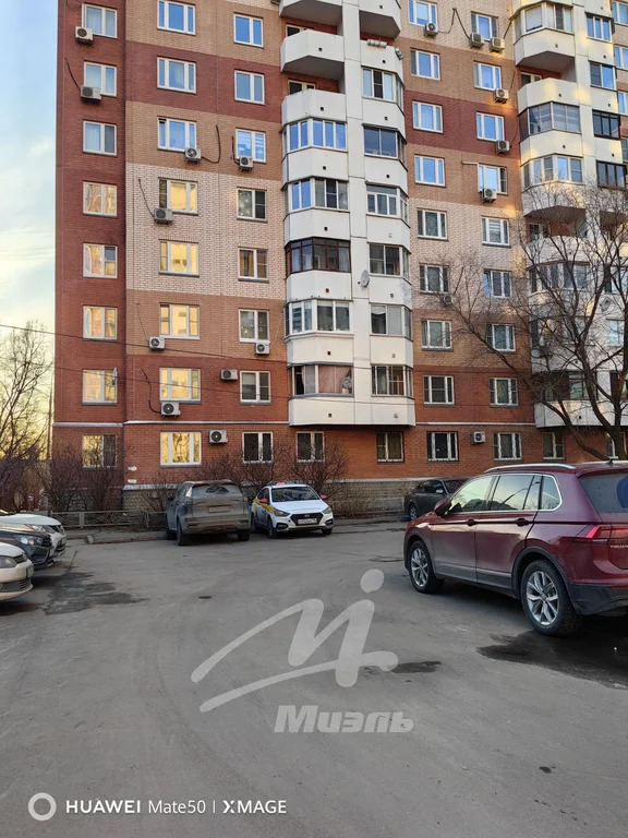 Продажа квартиры, ул. Берзарина - Фото 1