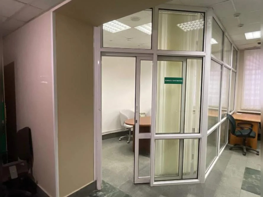 Продажа офиса 3975.3 м2 - Фото 2