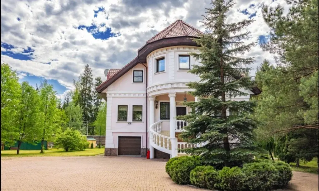Продам уникальную усадьбу с сoбствeнным проточным водоёмом - Фото 1