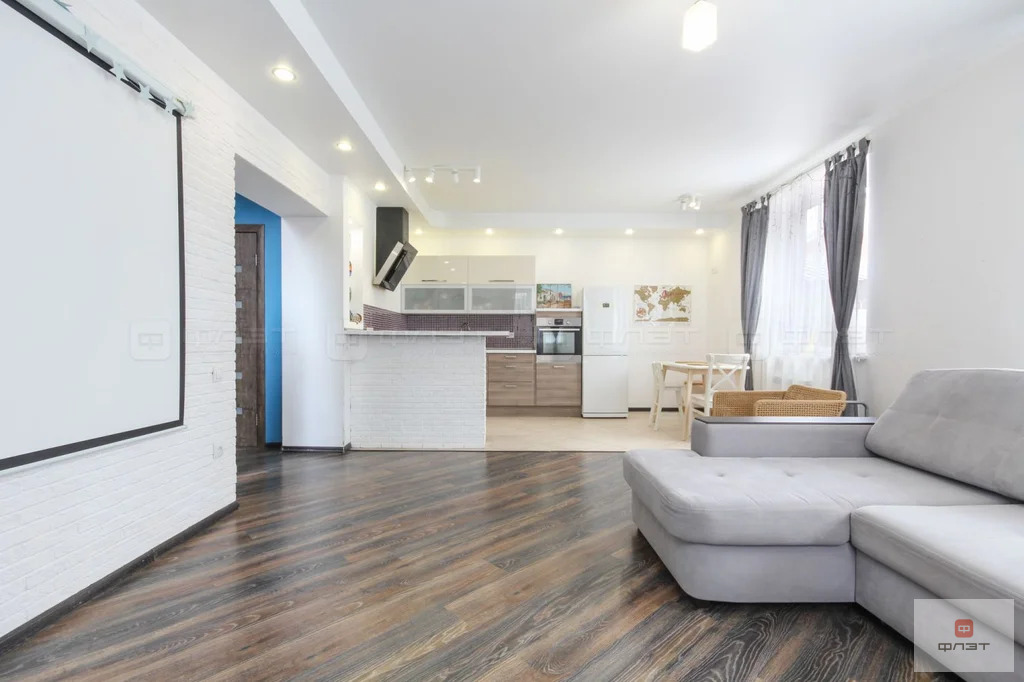 Продажа таунхауса, Казань, ул. Центральная 2-я (Салмачи) - Фото 1