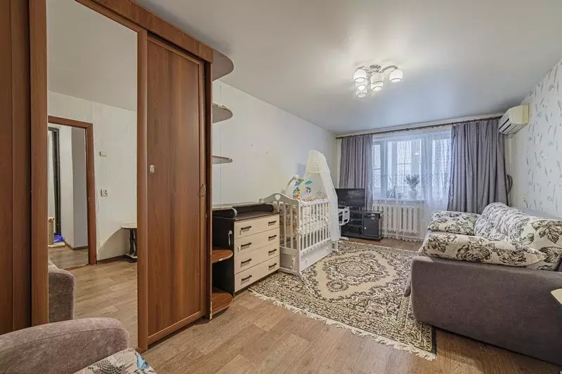 Продается 1-комнатная квартира по Проспекту Строителей 42 - Фото 1