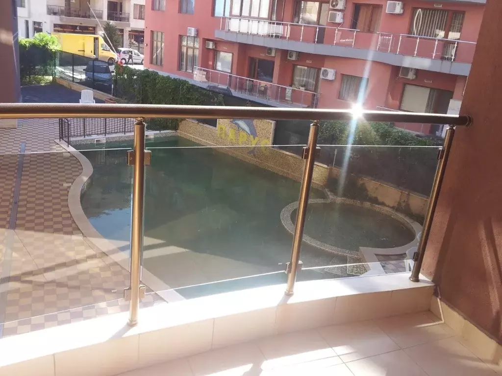 Продаются 2-х комнатные Апартаменты в Болгарии. 50 метров от моря - Фото 2