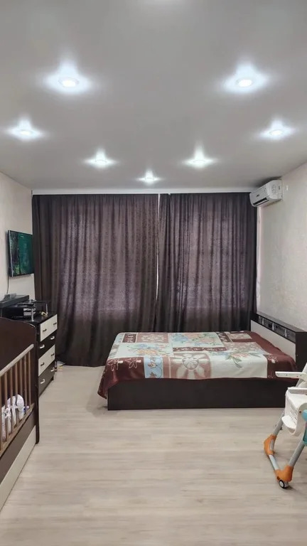 Продажа квартиры, Черноморский, улица Новороссийская - Фото 1