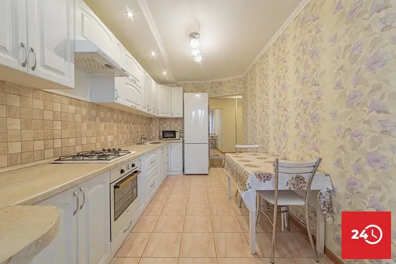 Продается 2 комнатная квартира в центре по улице Тарханова, 10 Маяк - Фото 20