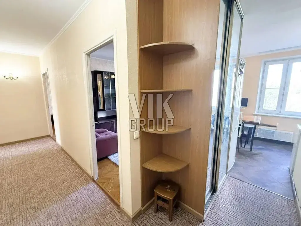 Предлагается светлая трёхкомнатная квартира с хорошим ремонтом - Фото 18