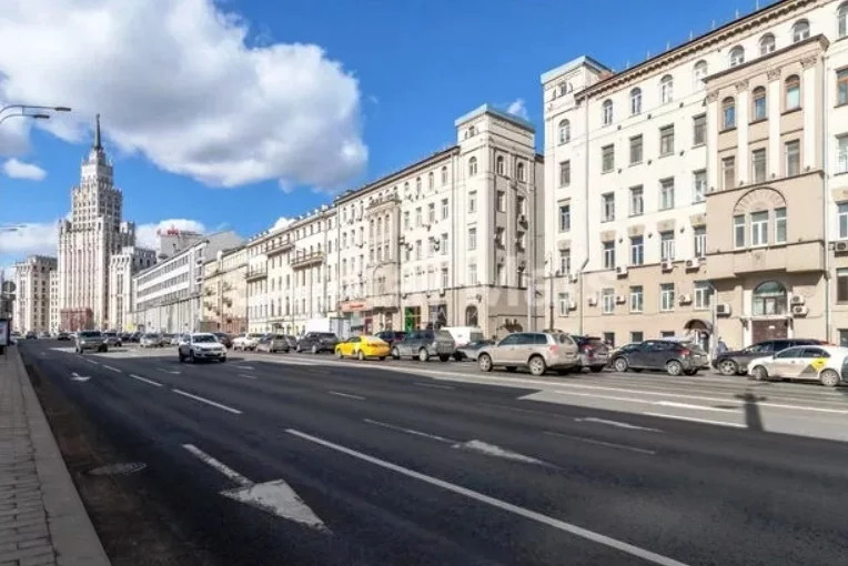 Москва ул садовая черногрязская 3б. Ул Садовая-Черногрязская 3б. Садовая-Черногрязская 3б стр 1. Ул. Садовая-Черногрязская, д.3б ст1. Садовая-Черногрязская улица в Москве.