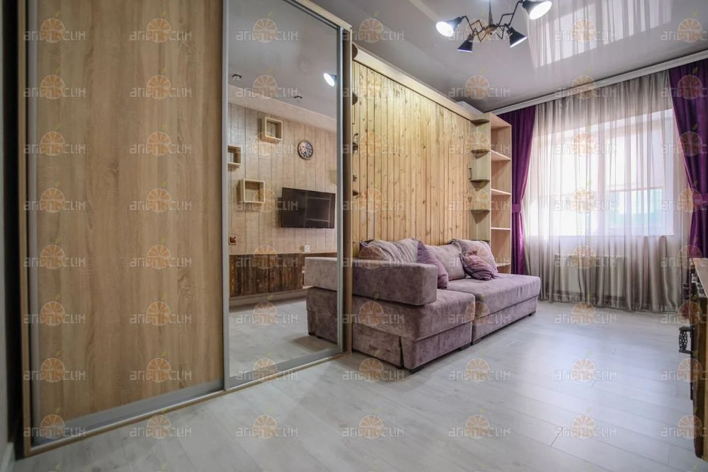 2-комн. квартира - Фото 2