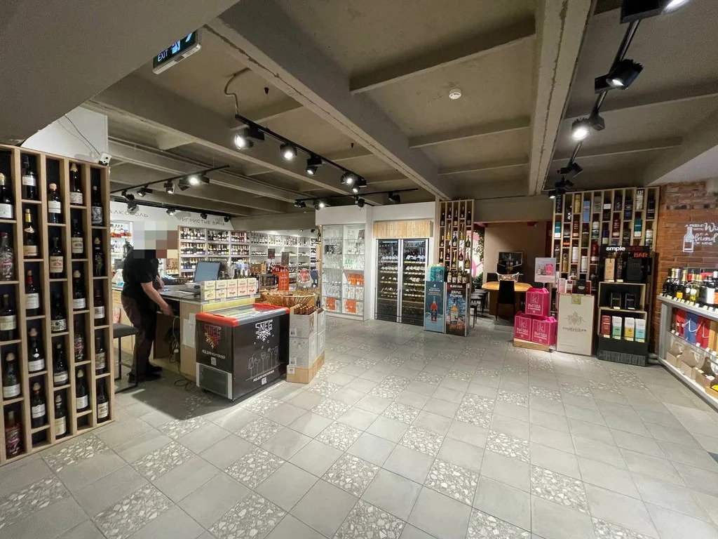 Продается готовый бизнес сеть винотек 162 м2 - Фото 1