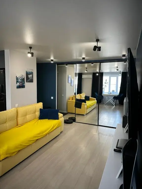 Продам просторную евро-трёхкомнатную квартиру (2 изолированные спальни - Фото 3