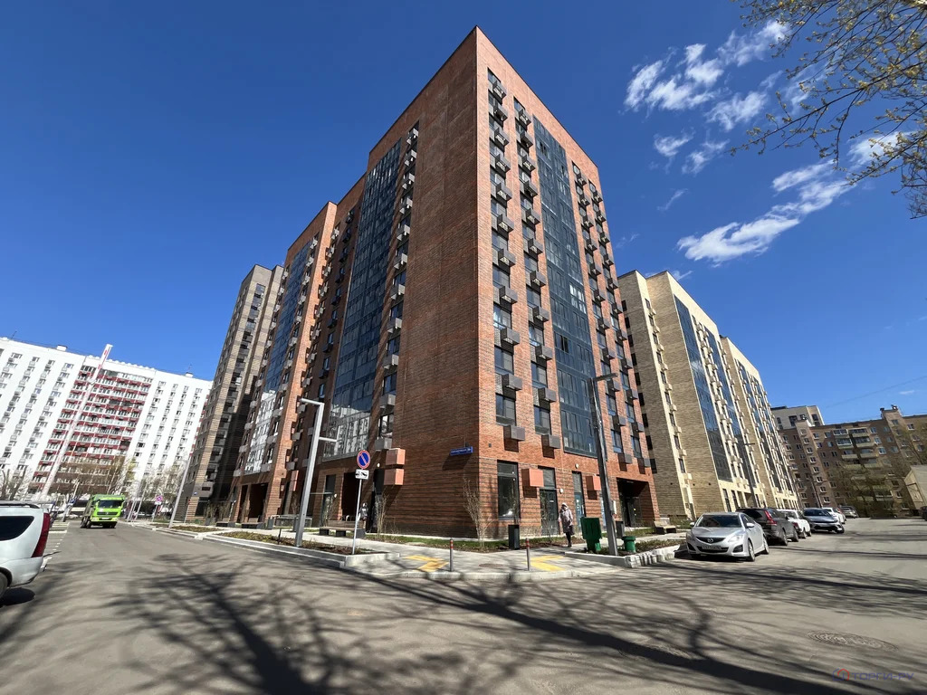Продажа торгового помещения, ул. Кантемировская - Фото 1