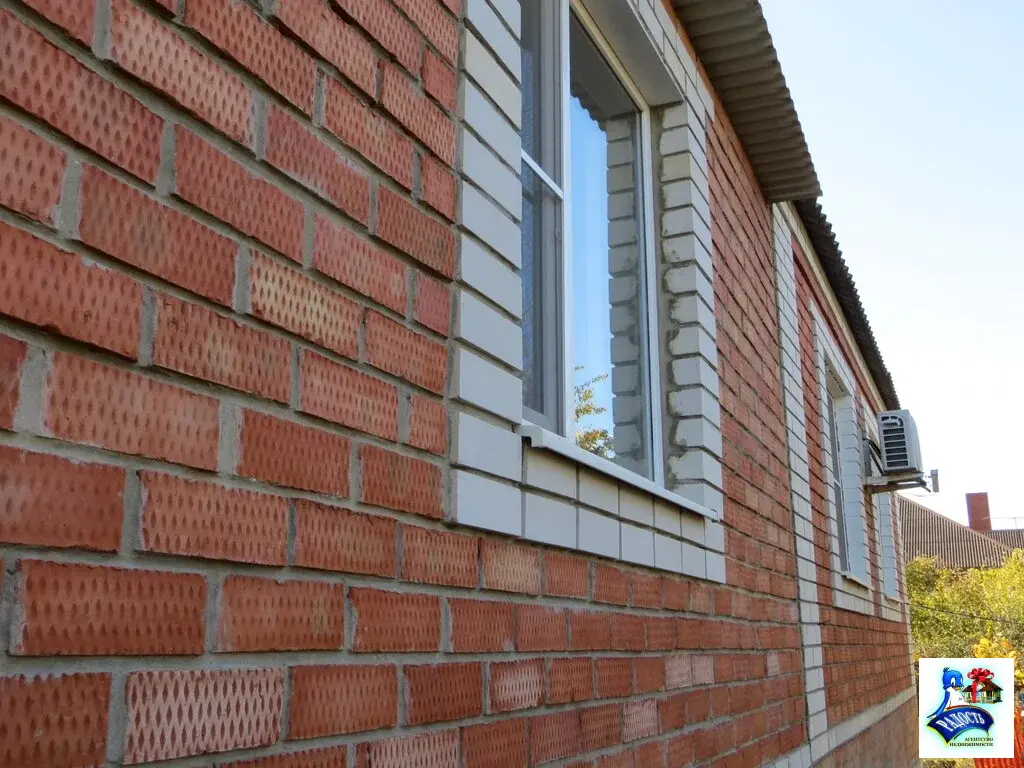 Продам хороший дом с большим участком. - Фото 1