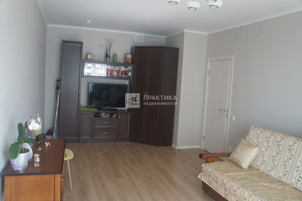 Продажа квартиры, ул. Михайлова - Фото 5