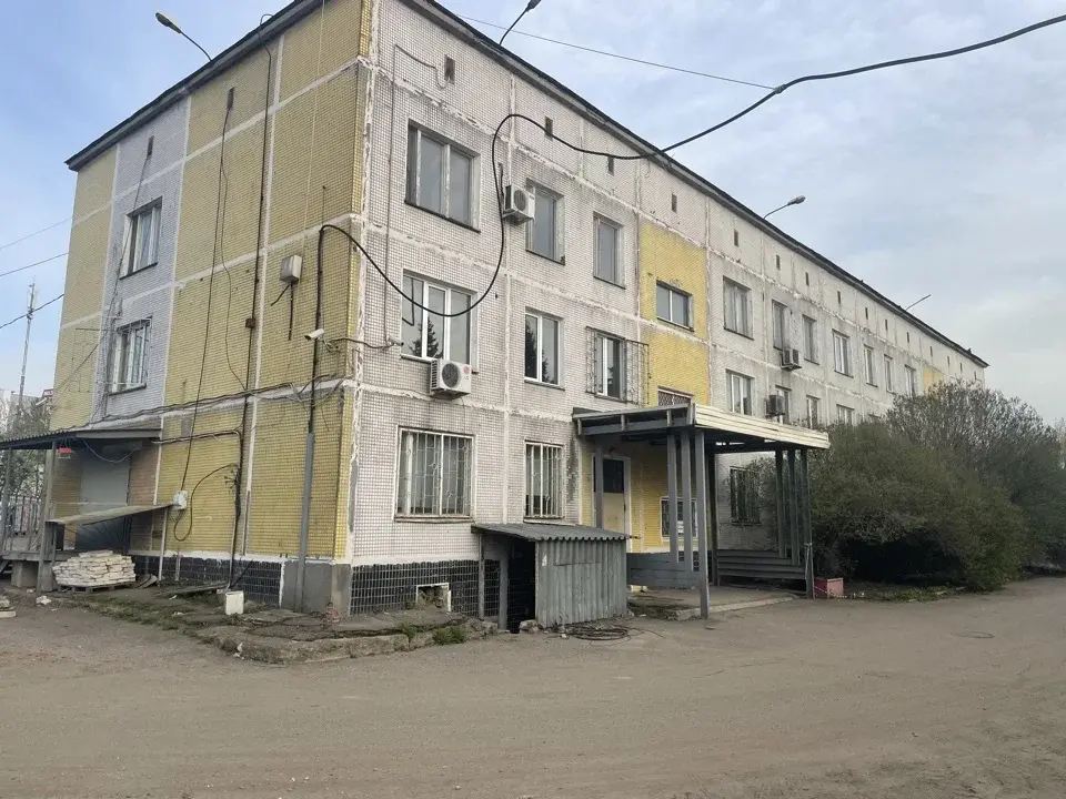 здание с арендатором хостел - Фото 8