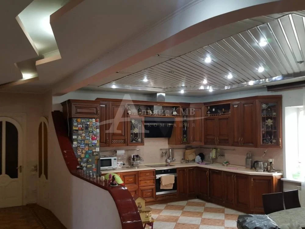 Продажа дома, Минеральные Воды, ул. 50 лет Октября - Фото 1