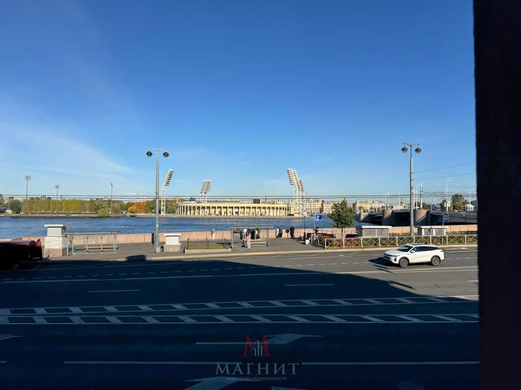 Видовая квартира в исторической части Петербурга, на Вас. острове - Фото 12