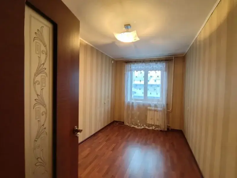 3-х комн кв пр. Ленина, 68, кухня 8,3 кв.м., в отл сост. 5 млн 500 тыс - Фото 6