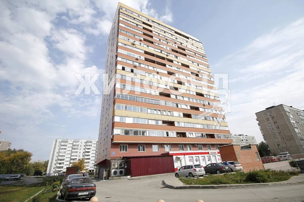 Продажа квартиры, Новосибирск, ул. Ударная - Фото 2