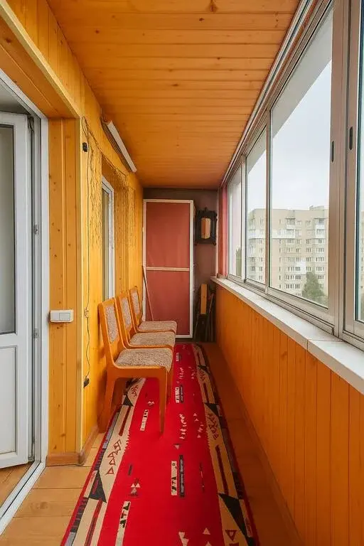 Продается 3-х комнатная квартира в кирпичном доме около школы и сада - Фото 1