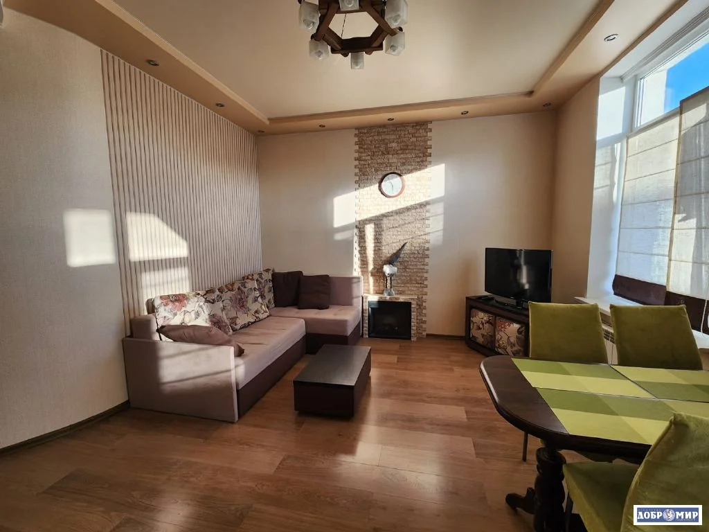 Продается 4-комн. квартира - Фото 1