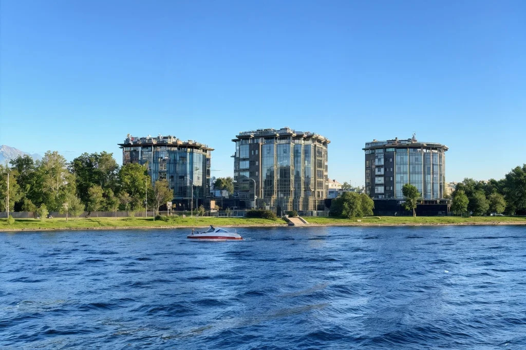 Продажа квартиры, м. Крестовский остров, Константиновский пр-кт. - Фото 1