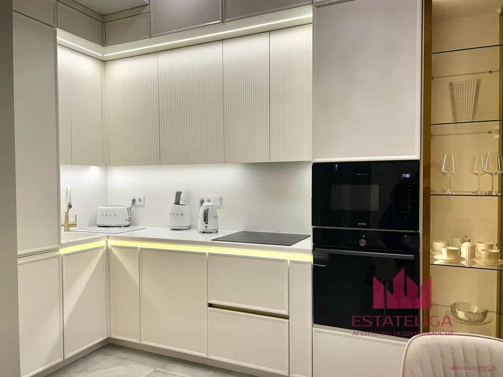 Продажа квартиры, бульвар Братьев Весниных - Фото 1